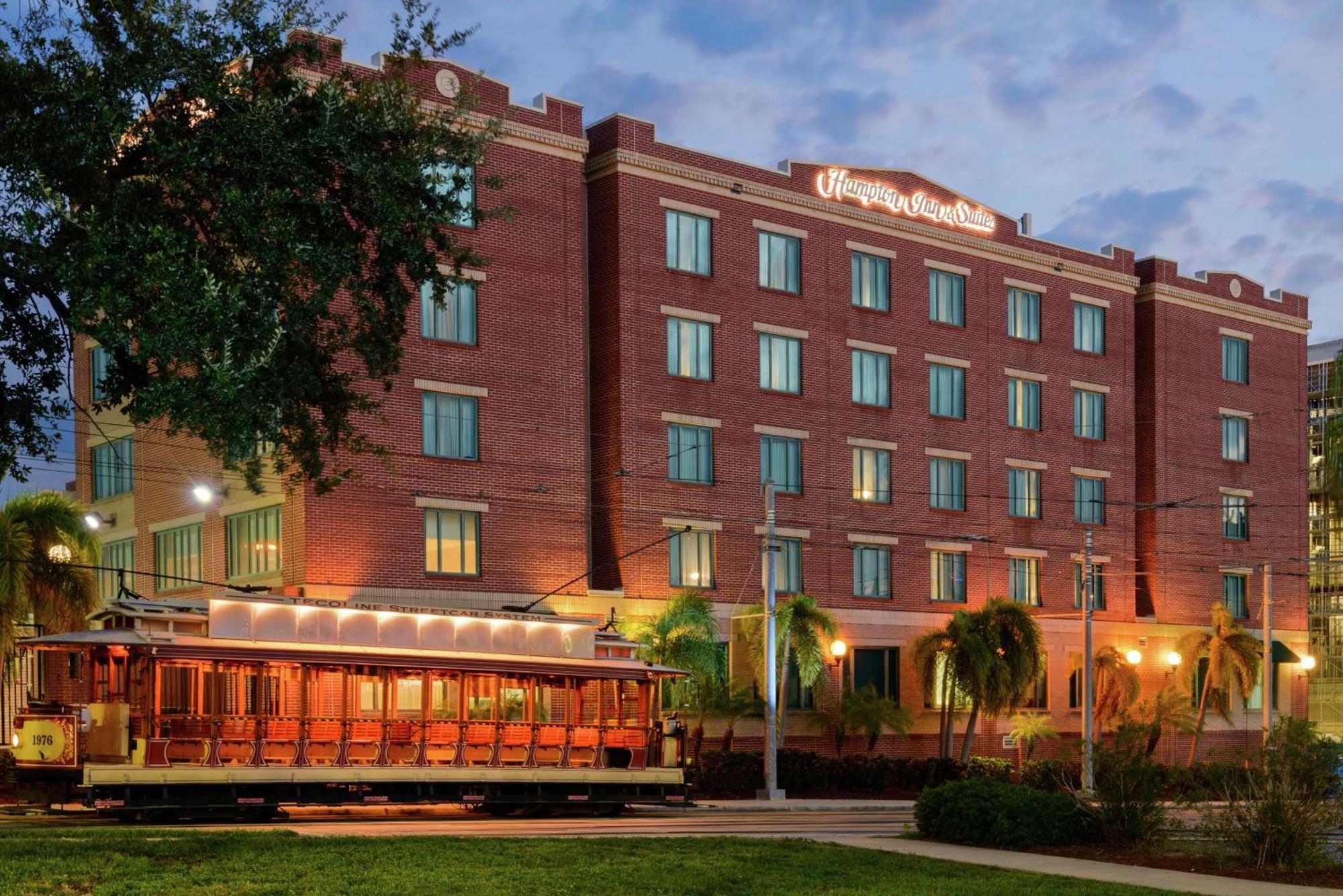 Hampton Inn & Suites Tampa Ybor City Downtown Bagian luar foto